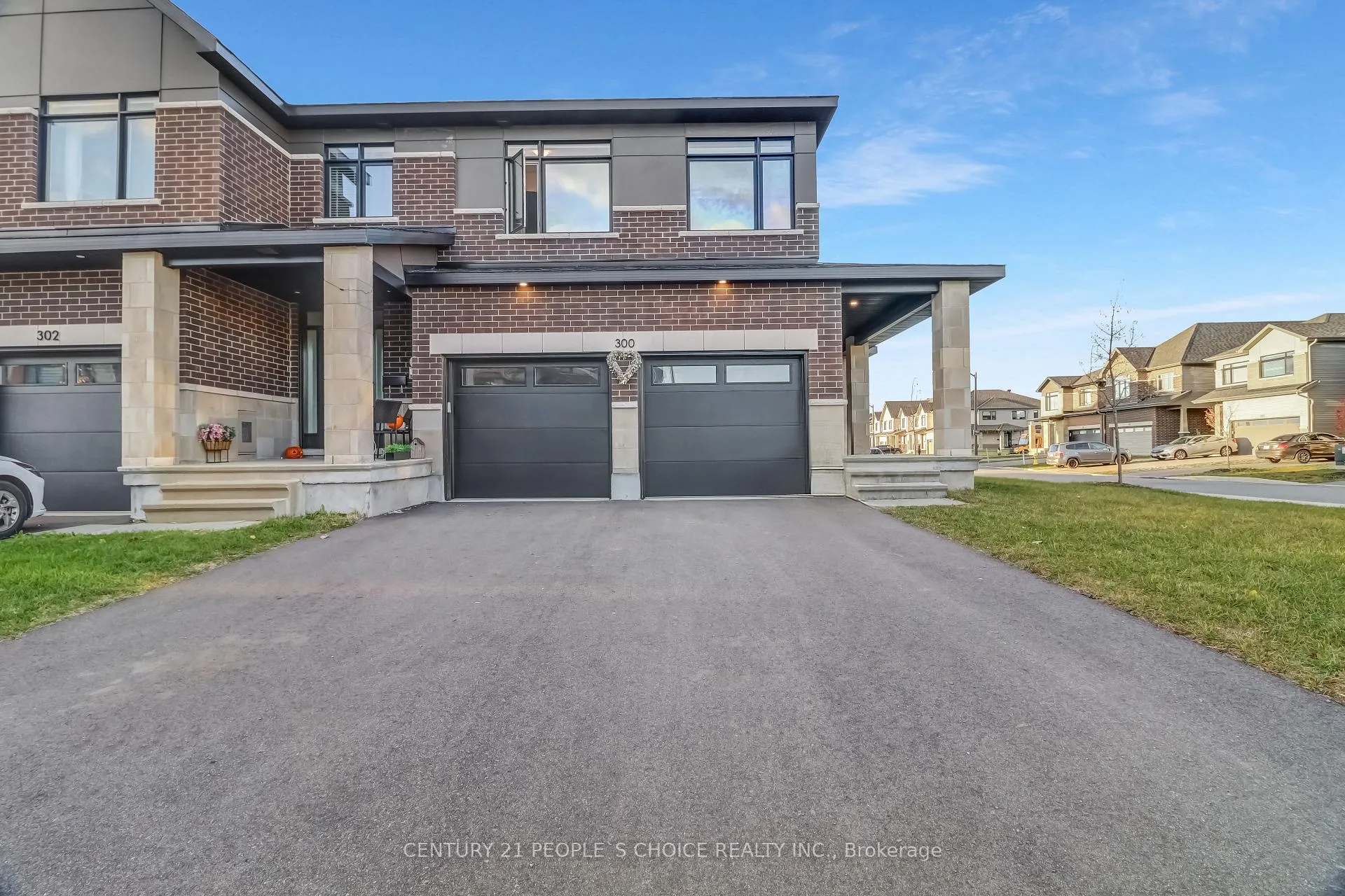 Photo 14 of 300 Makobe Lane, Ottawa, Riverside South/Gloucester Glen — HOMEH