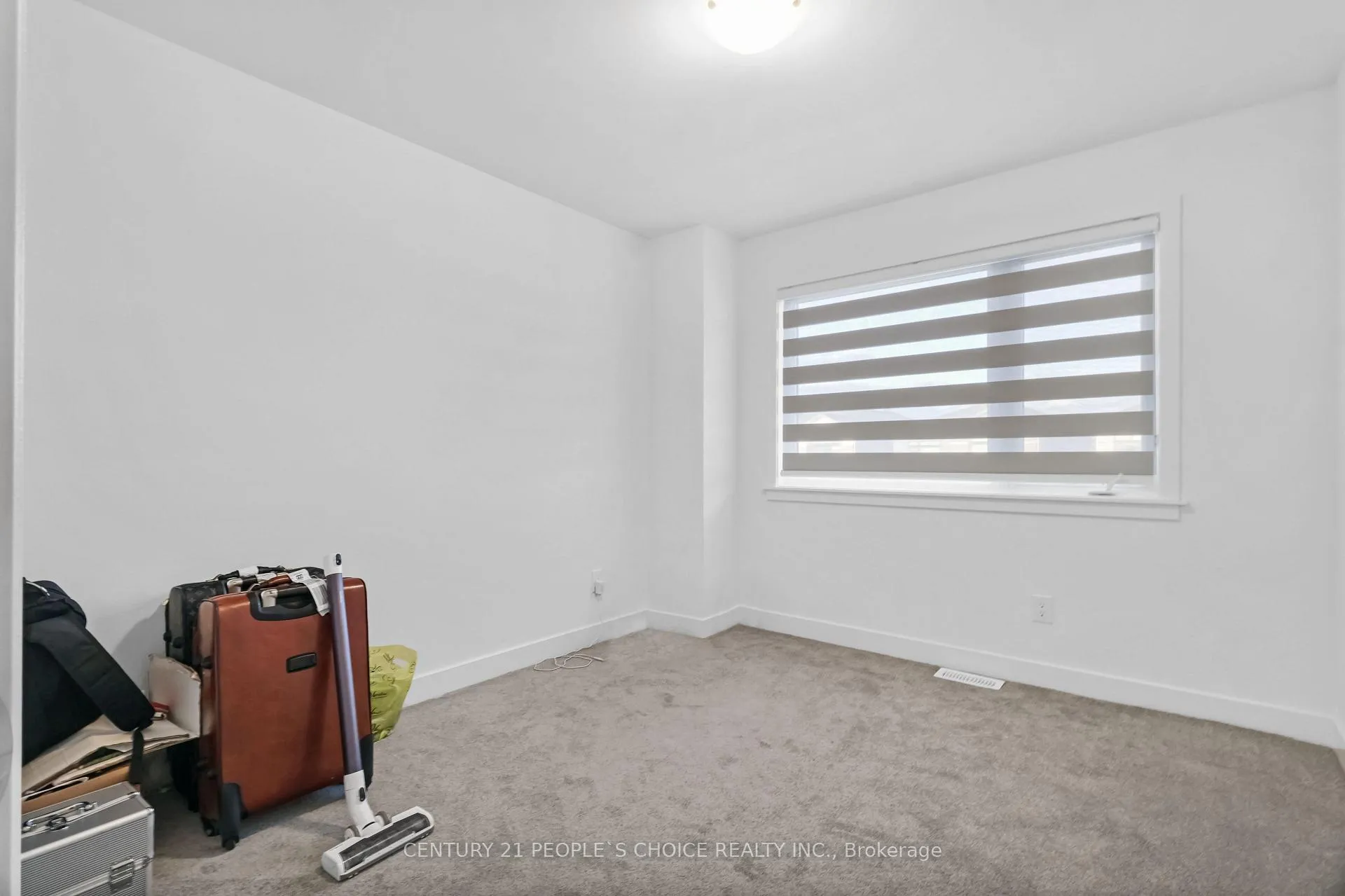 Photo 22 of 300 Makobe Lane, Ottawa, Riverside South/Gloucester Glen — HOMEH