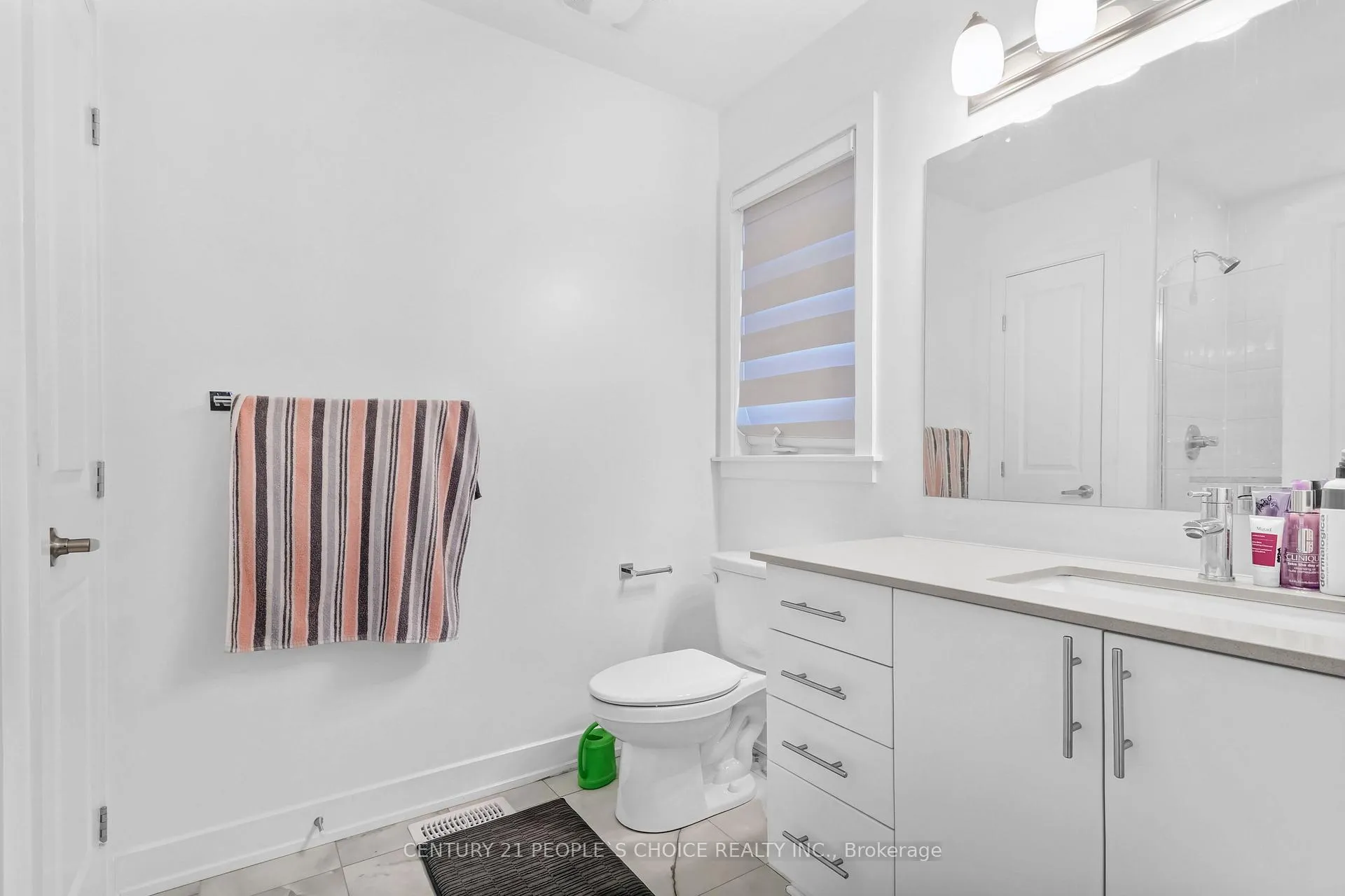 Photo 27 of 300 Makobe Lane, Ottawa, Riverside South/Gloucester Glen — HOMEH