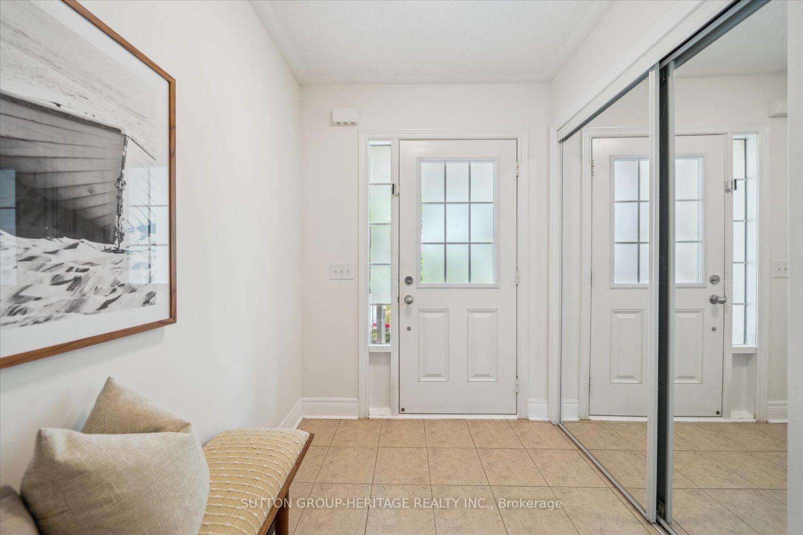 Photo 5 of 176 Dewell Crescent, Clarington, Courtice — HOMEH