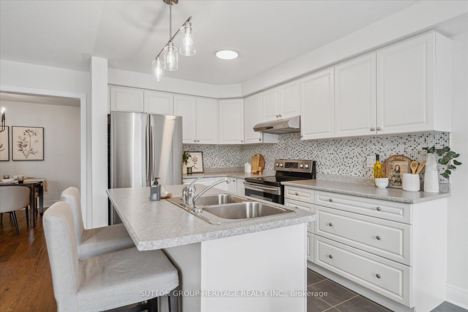 Photo 16 of 176 Dewell Crescent, Clarington, Courtice — HOMEH