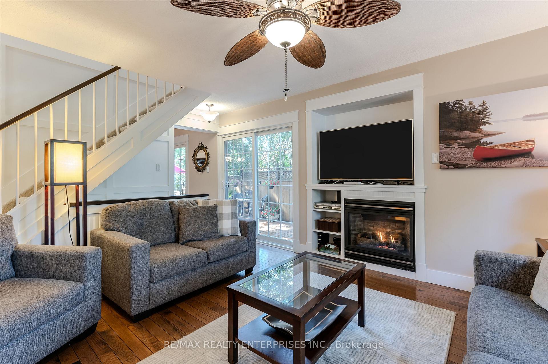 Photo 7 of 18 Blueridge Square, Brampton, Heart Lake West — HOMEH