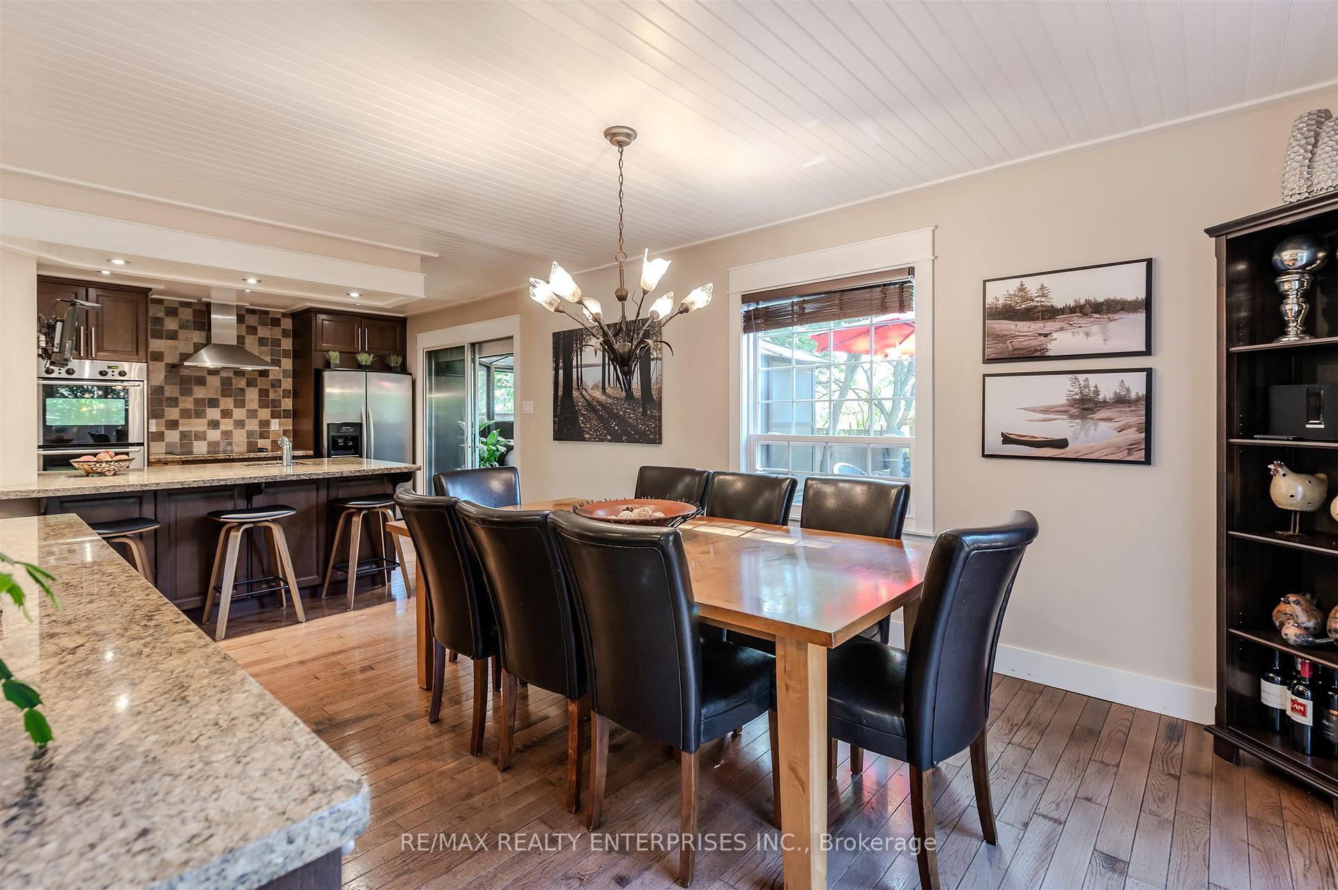 Photo 10 of 18 Blueridge Square, Brampton, Heart Lake West — HOMEH