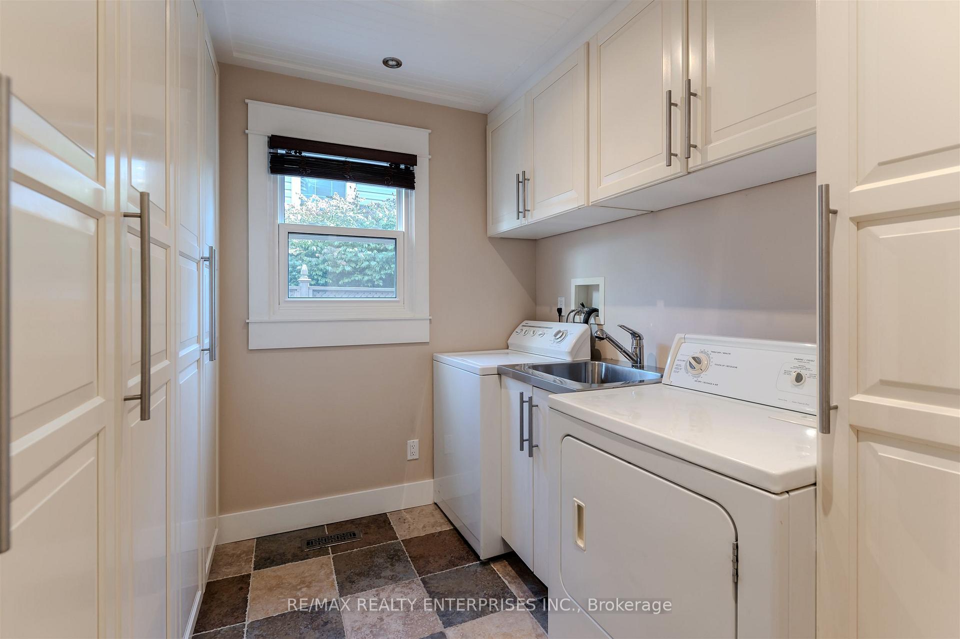 Photo 27 of 18 Blueridge Square, Brampton, Heart Lake West — HOMEH