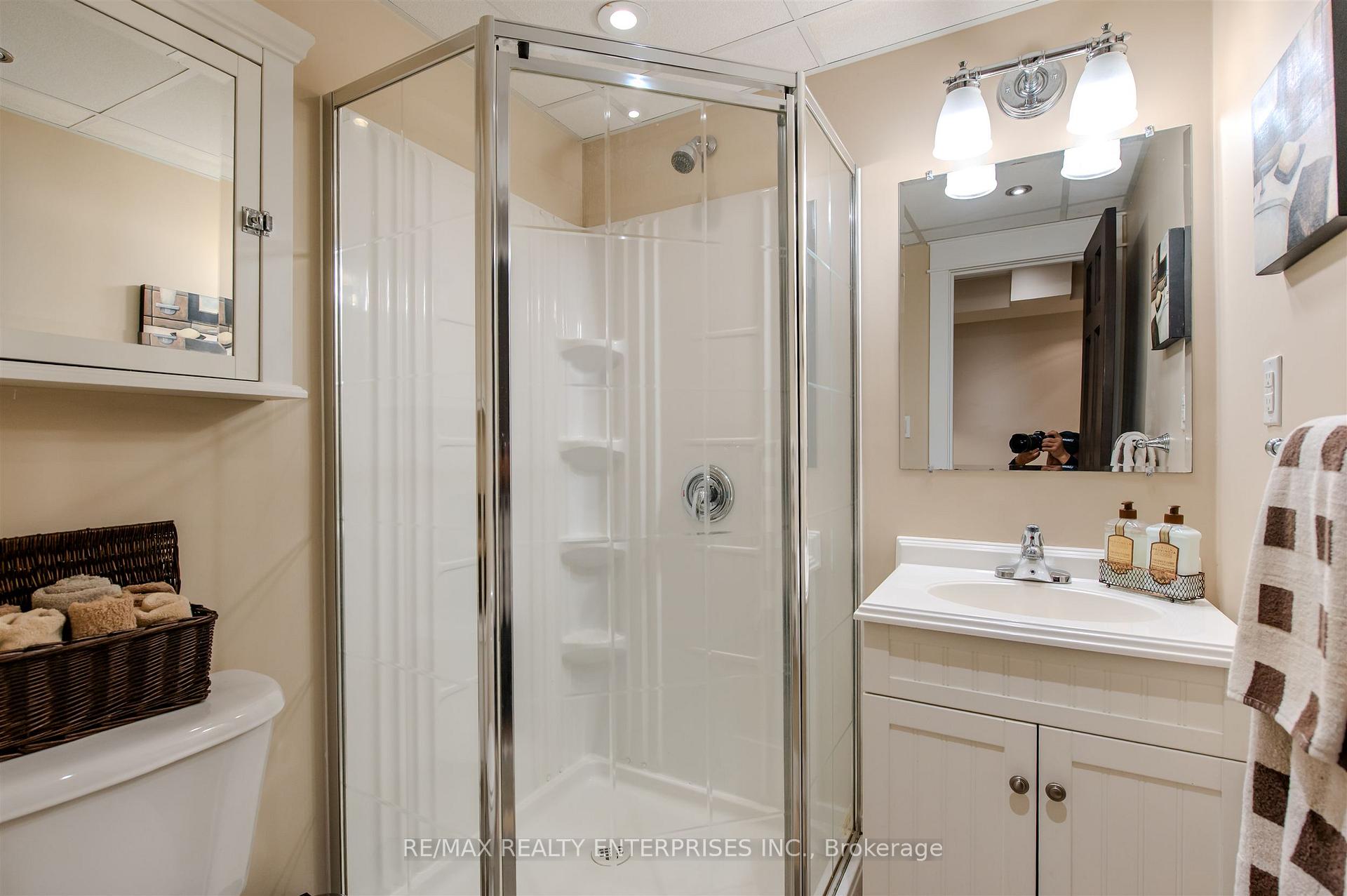 Photo 32 of 18 Blueridge Square, Brampton, Heart Lake West — HOMEH