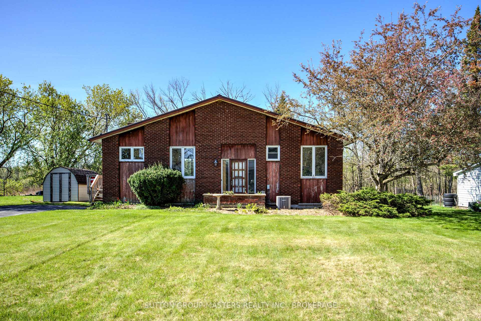 Photo 1 of 4379 Sand Road, Frontenac, Frontenac South — HOMEH
