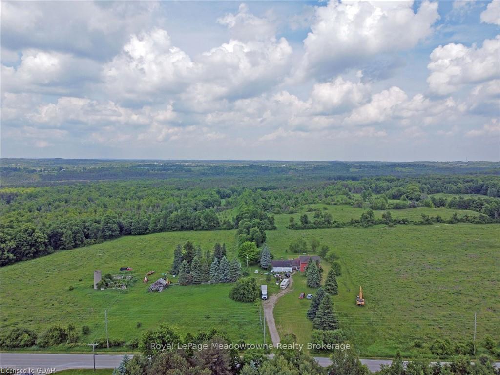 Photo 3 of 13539 Sixth Line, Milton, Rural Nassagaweya — HOMEH