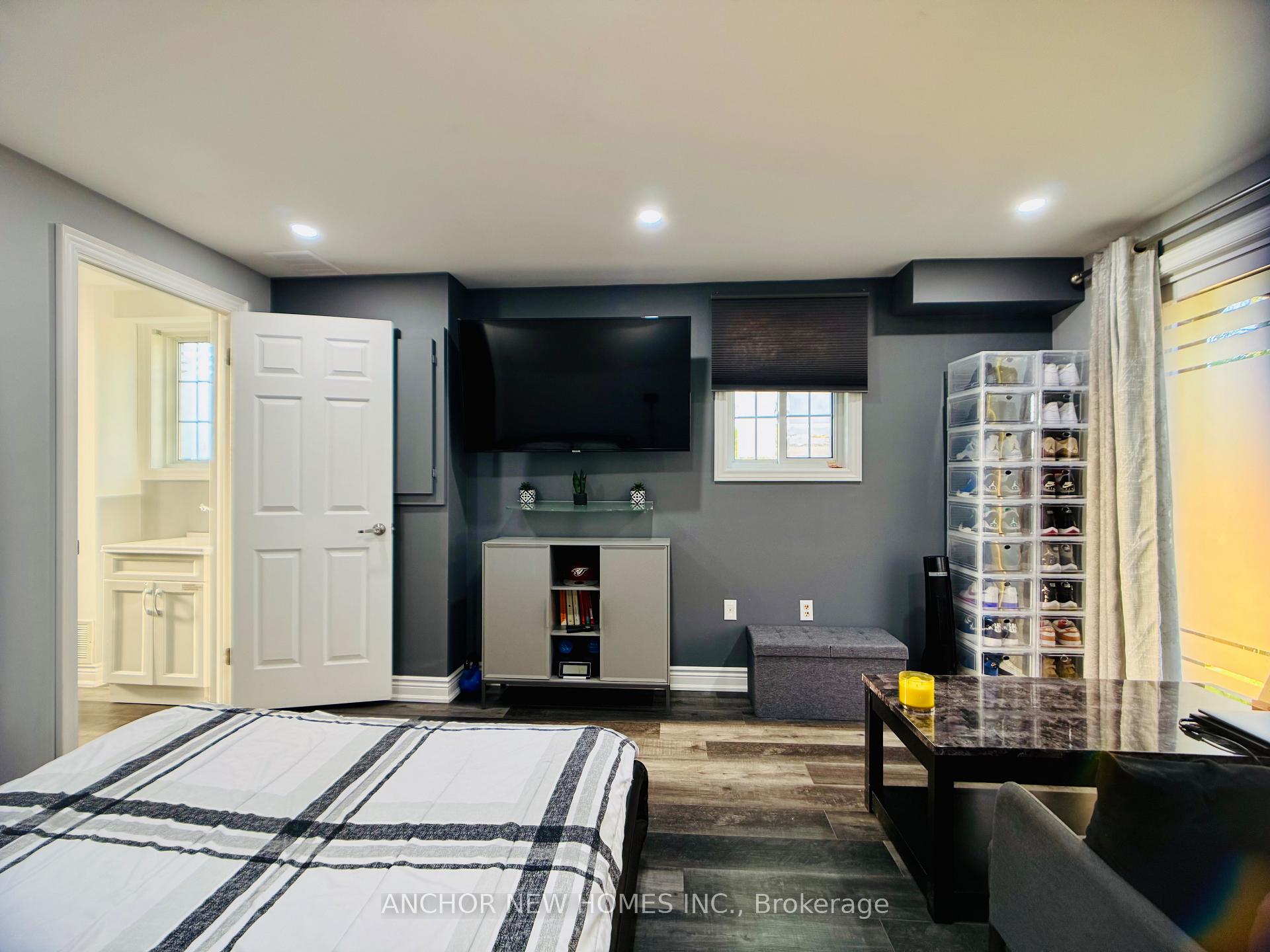 Photo 8 of 85 Ozner Court, Brampton, Fletcher's Meadow — HOMEH