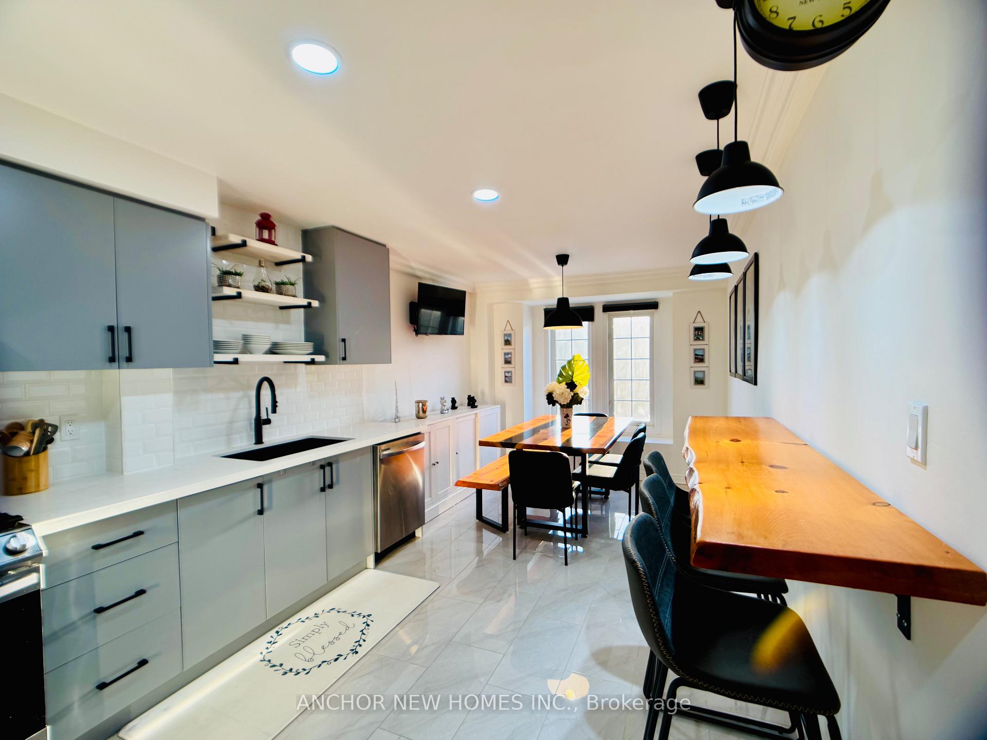 Photo 17 of 85 Ozner Court, Brampton, Fletcher's Meadow — HOMEH