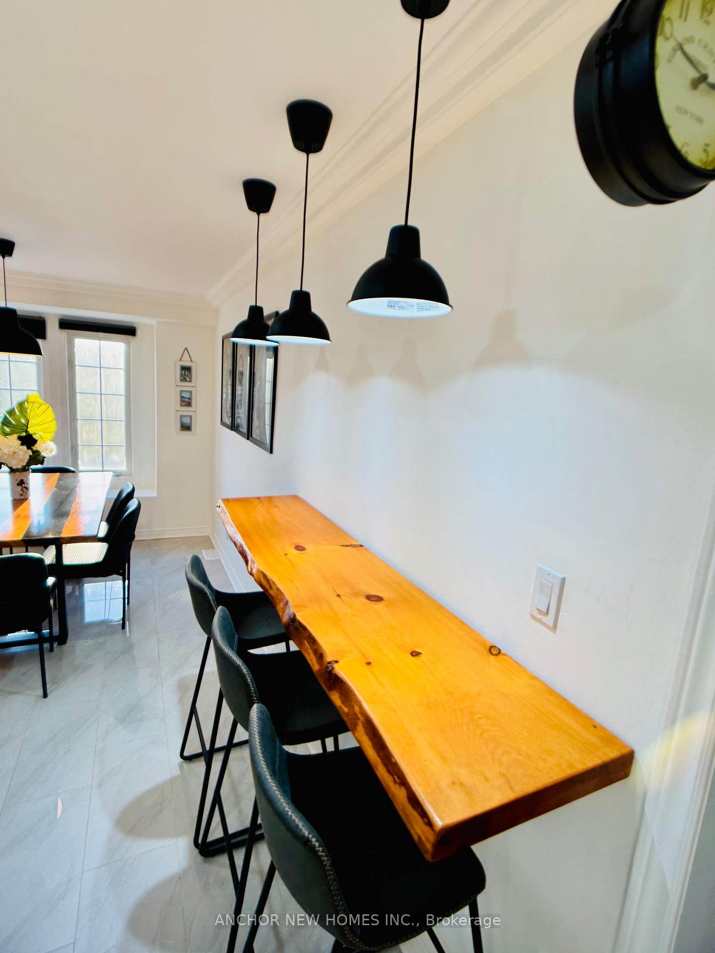 Photo 18 of 85 Ozner Court, Brampton, Fletcher's Meadow — HOMEH