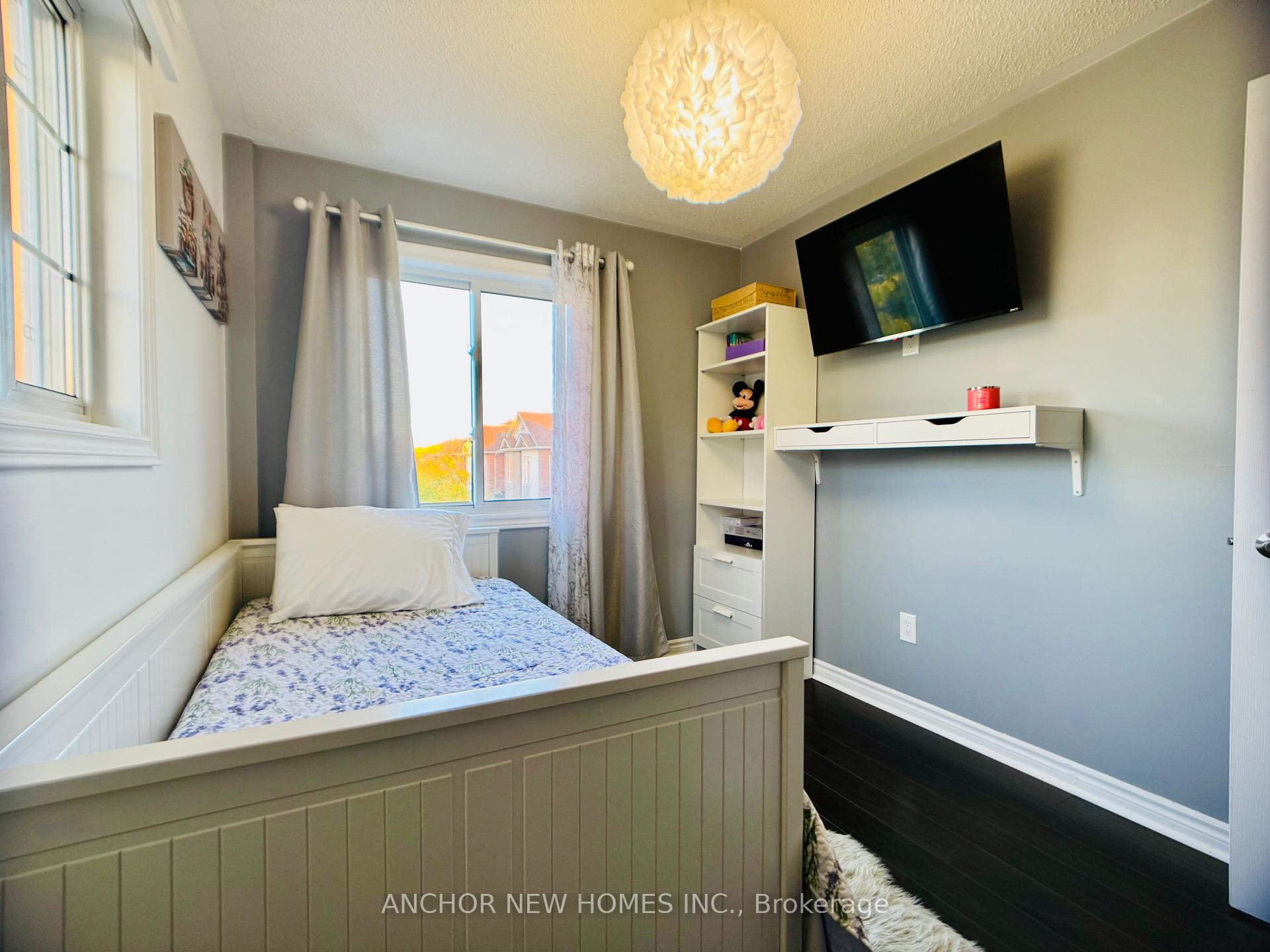 Photo 32 of 85 Ozner Court, Brampton, Fletcher's Meadow — HOMEH