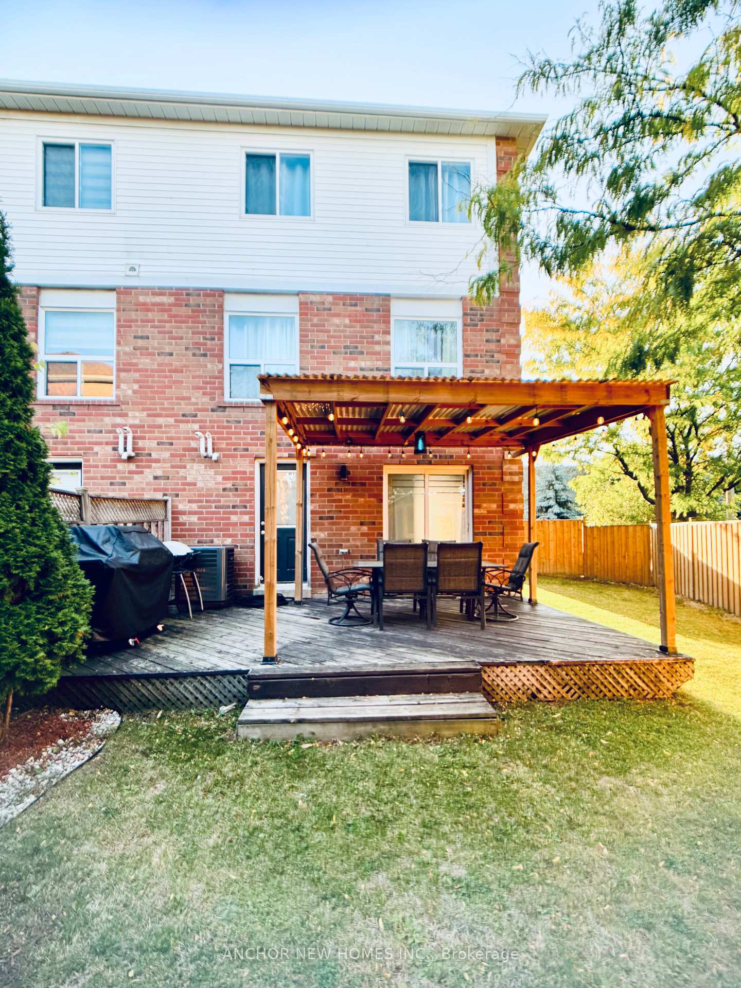 Photo 36 of 85 Ozner Court, Brampton, Fletcher's Meadow — HOMEH