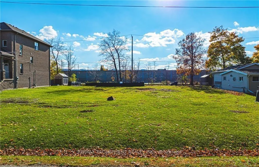 Photo 4 of 5 Trillium Avenue, Hamilton, Winona Park — HOMEH