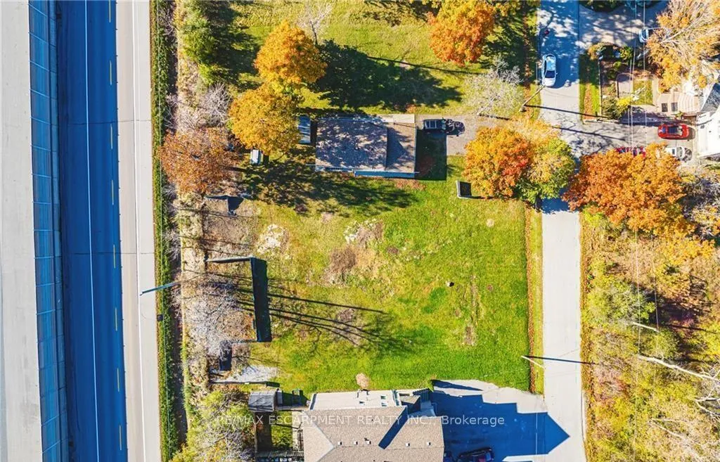 Photo 6 of 5 Trillium Avenue, Hamilton, Winona Park — HOMEH