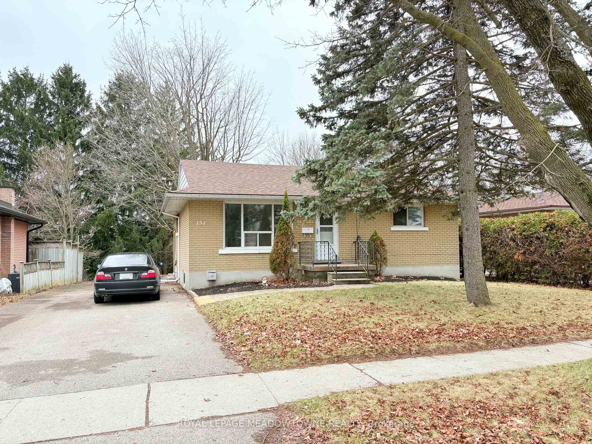 Photo 1 of 154 Renfield Street, Guelph, Riverside Park — HOMEH