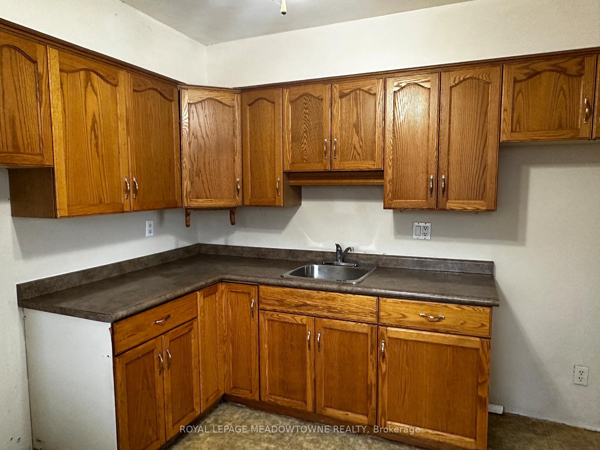 Photo 6 of 154 Renfield Street, Guelph, Riverside Park — HOMEH