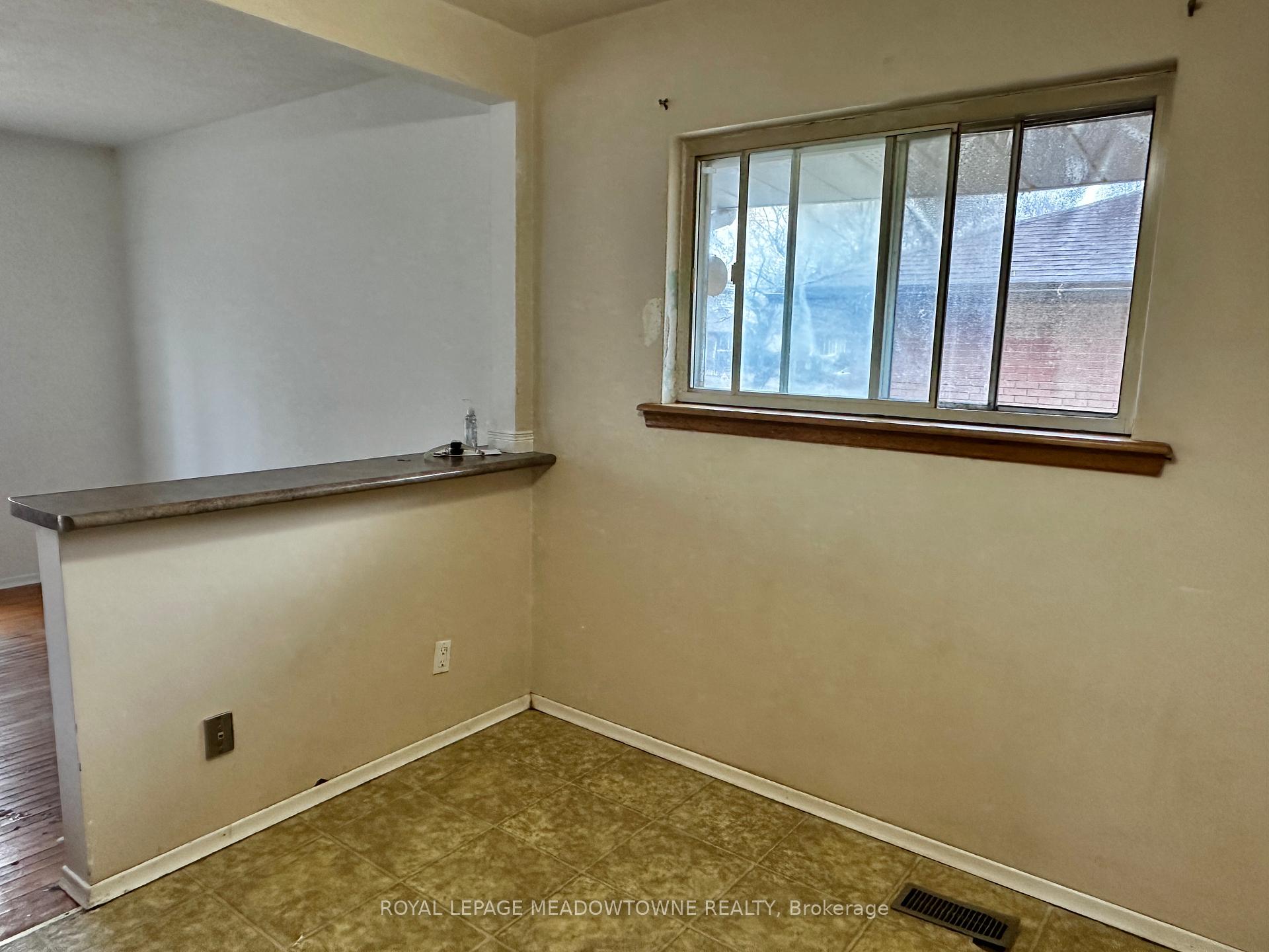 Photo 7 of 154 Renfield Street, Guelph, Riverside Park — HOMEH