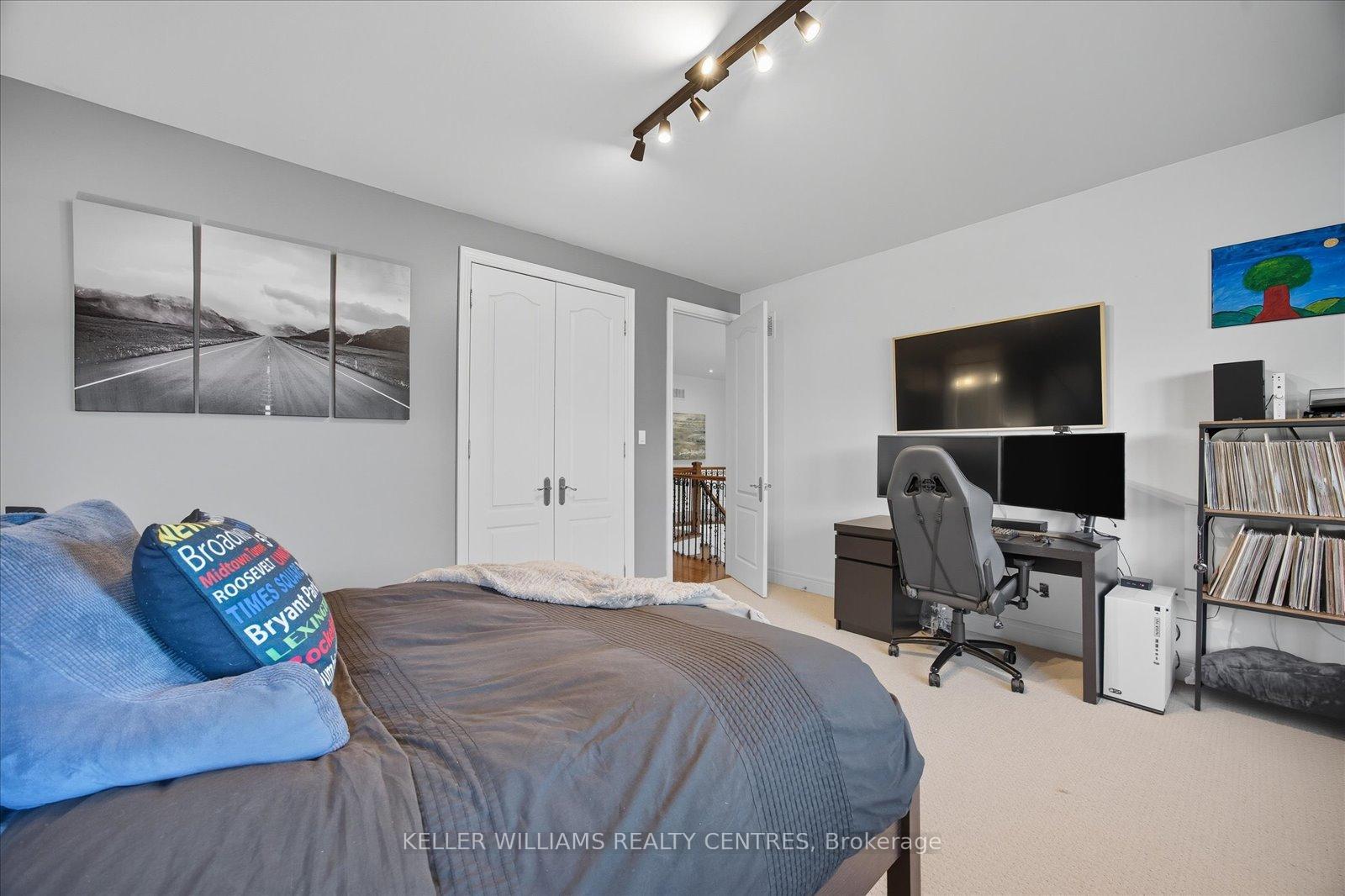 Photo 31 of 72 Duncton Wood Crescent, Aurora, Hills of St Andrew — HOMEH