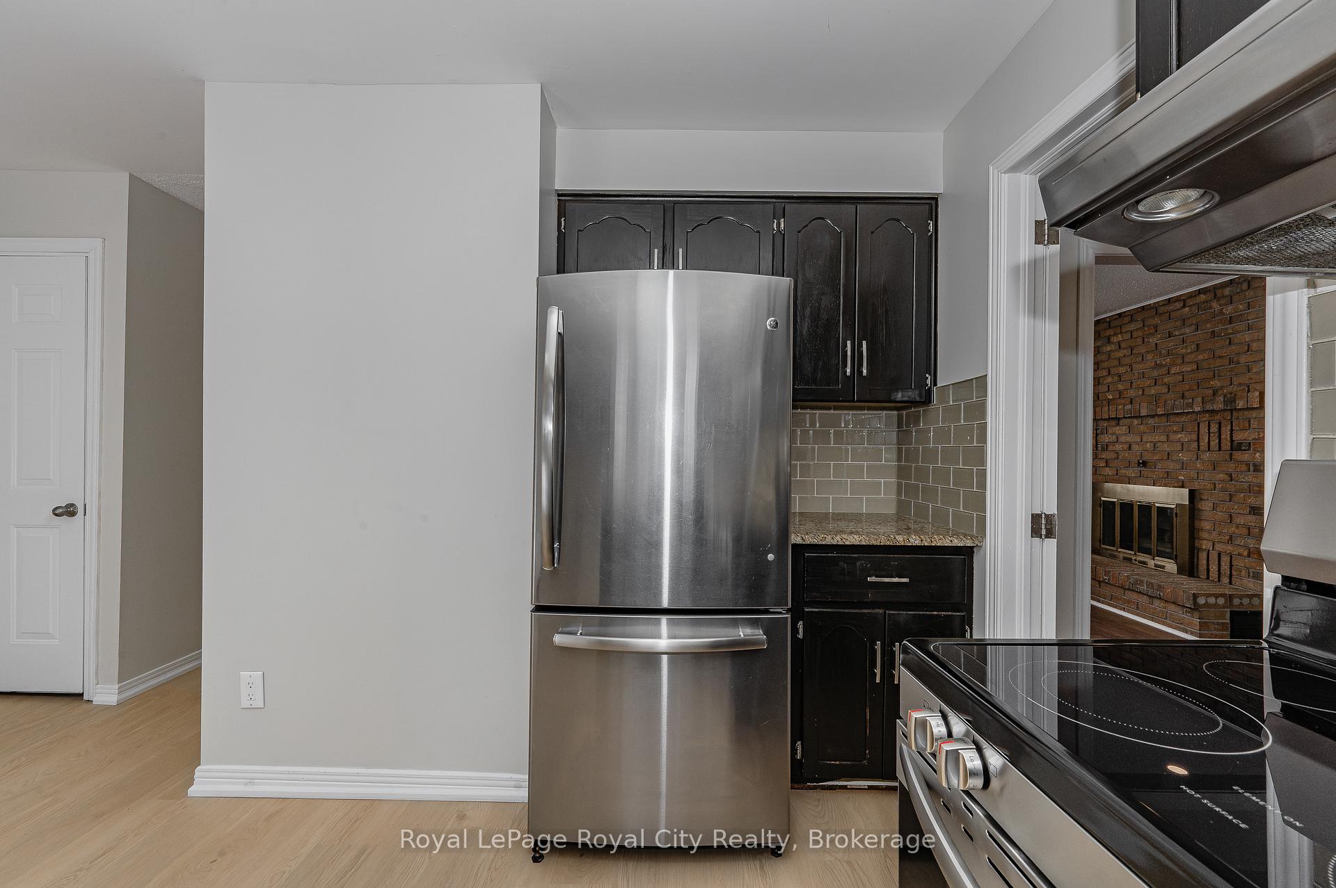 Photo 11 of 16 Sagewood Place, Guelph, Kortright West — HOMEH