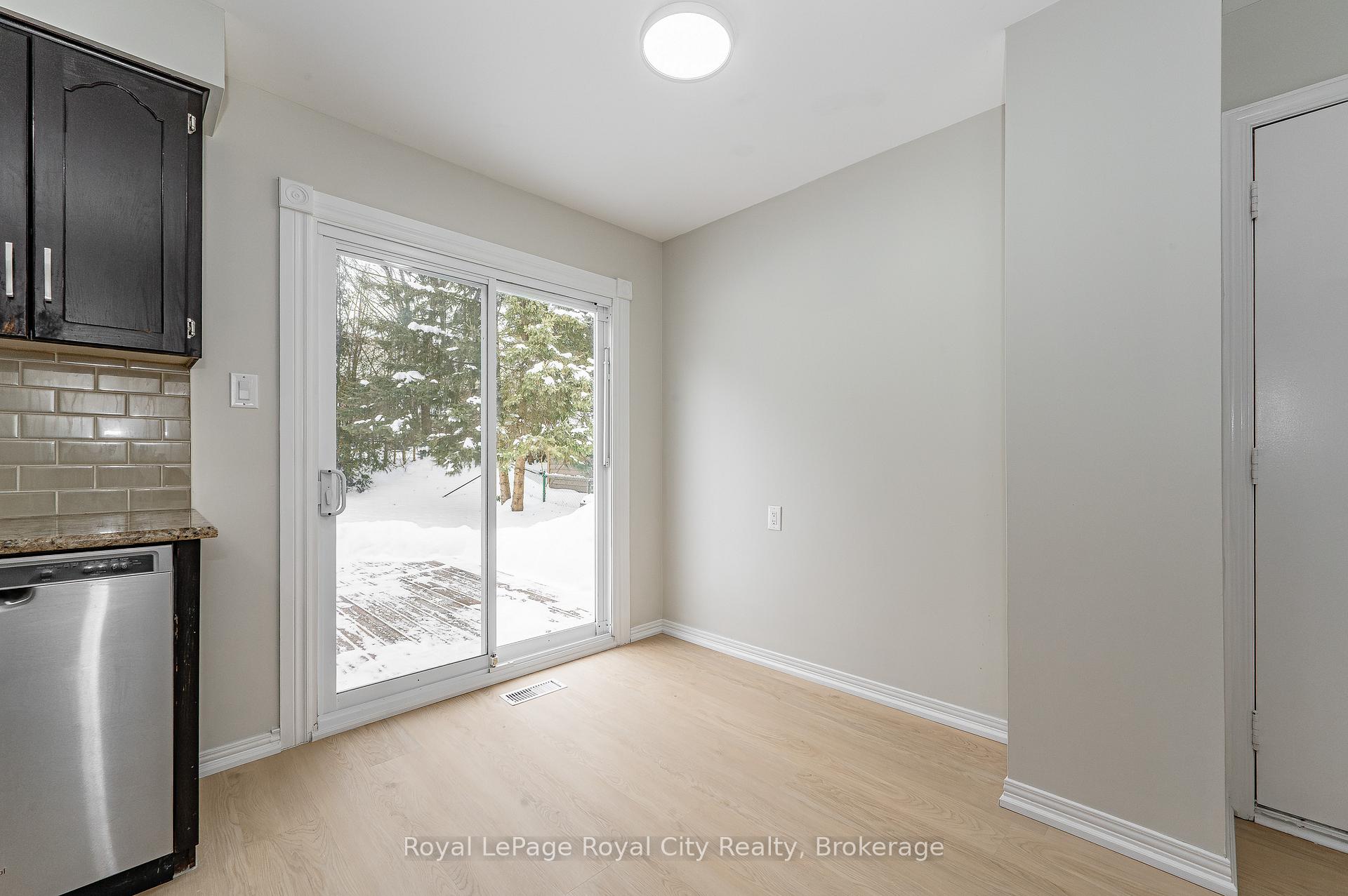 Photo 13 of 16 Sagewood Place, Guelph, Kortright West — HOMEH