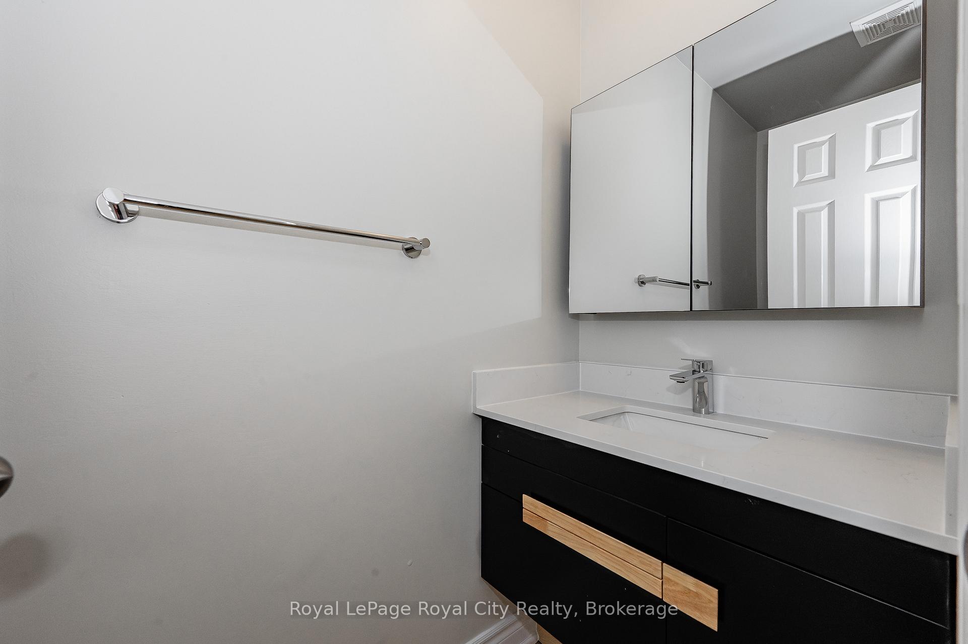 Photo 14 of 16 Sagewood Place, Guelph, Kortright West — HOMEH