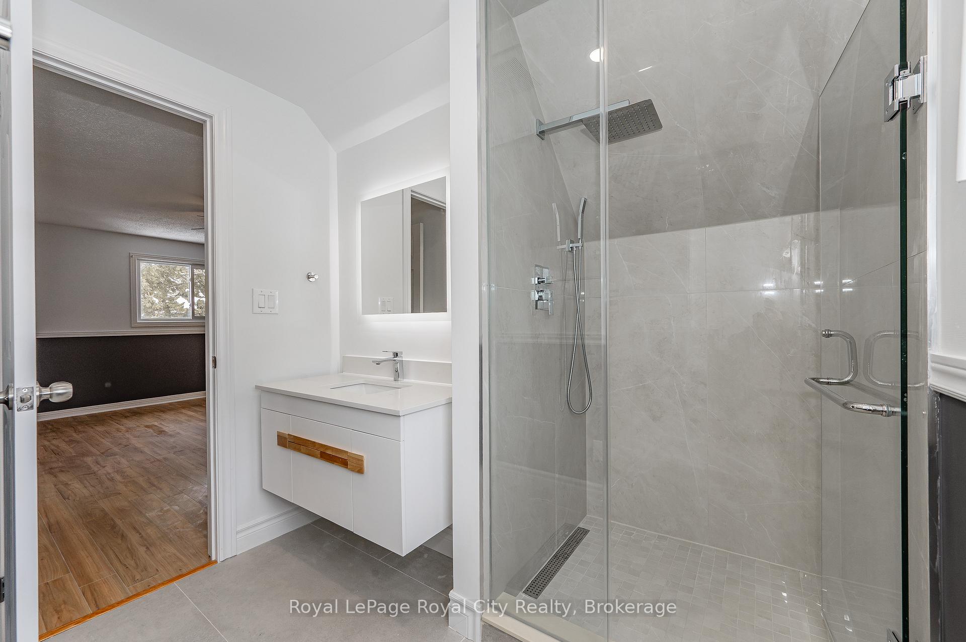 Photo 18 of 16 Sagewood Place, Guelph, Kortright West — HOMEH