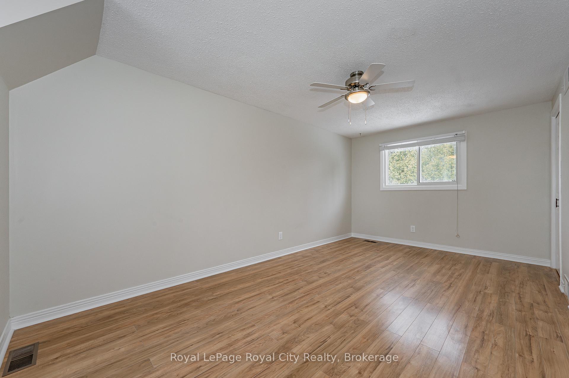 Photo 19 of 16 Sagewood Place, Guelph, Kortright West — HOMEH
