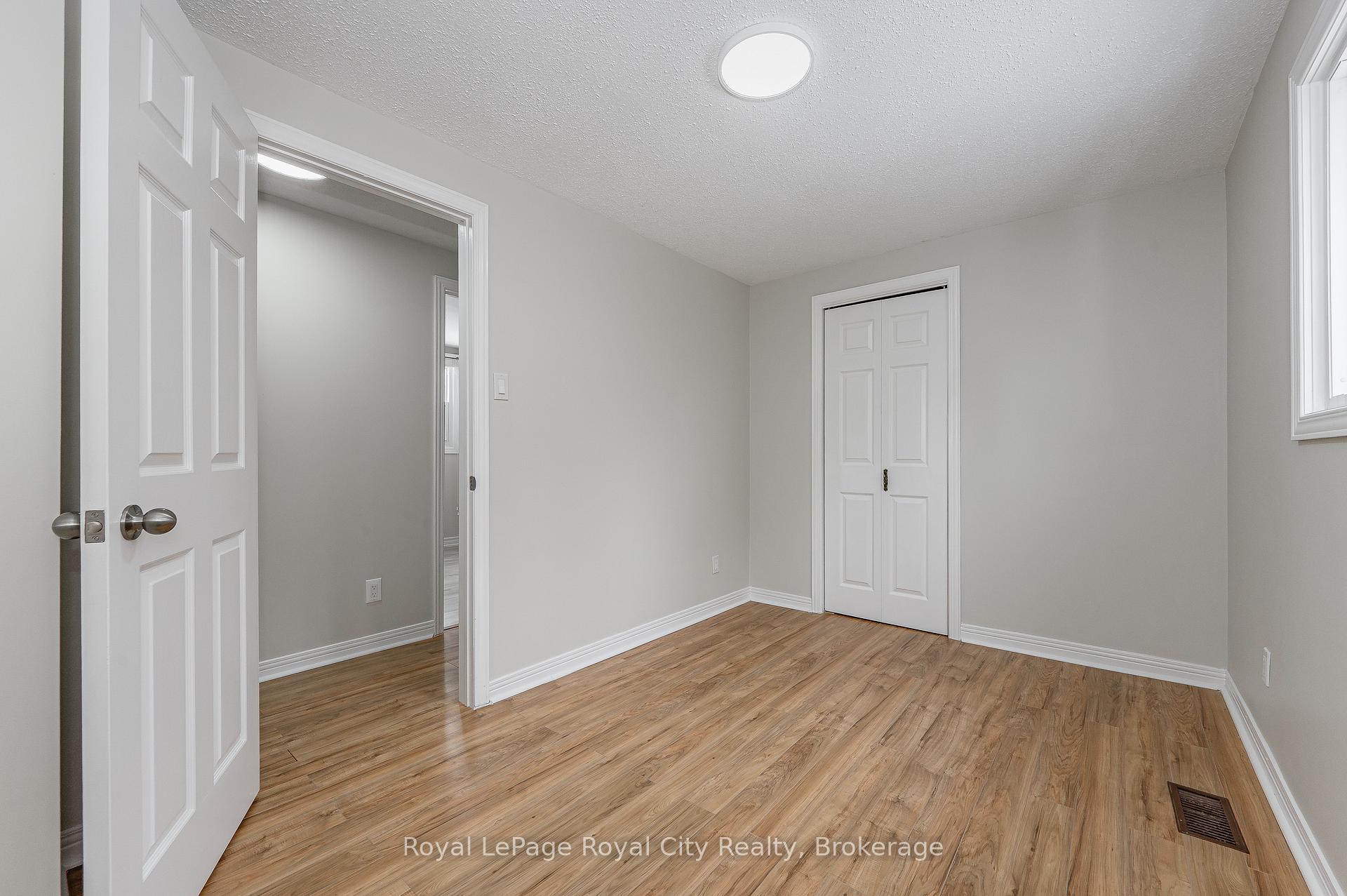 Photo 23 of 16 Sagewood Place, Guelph, Kortright West — HOMEH