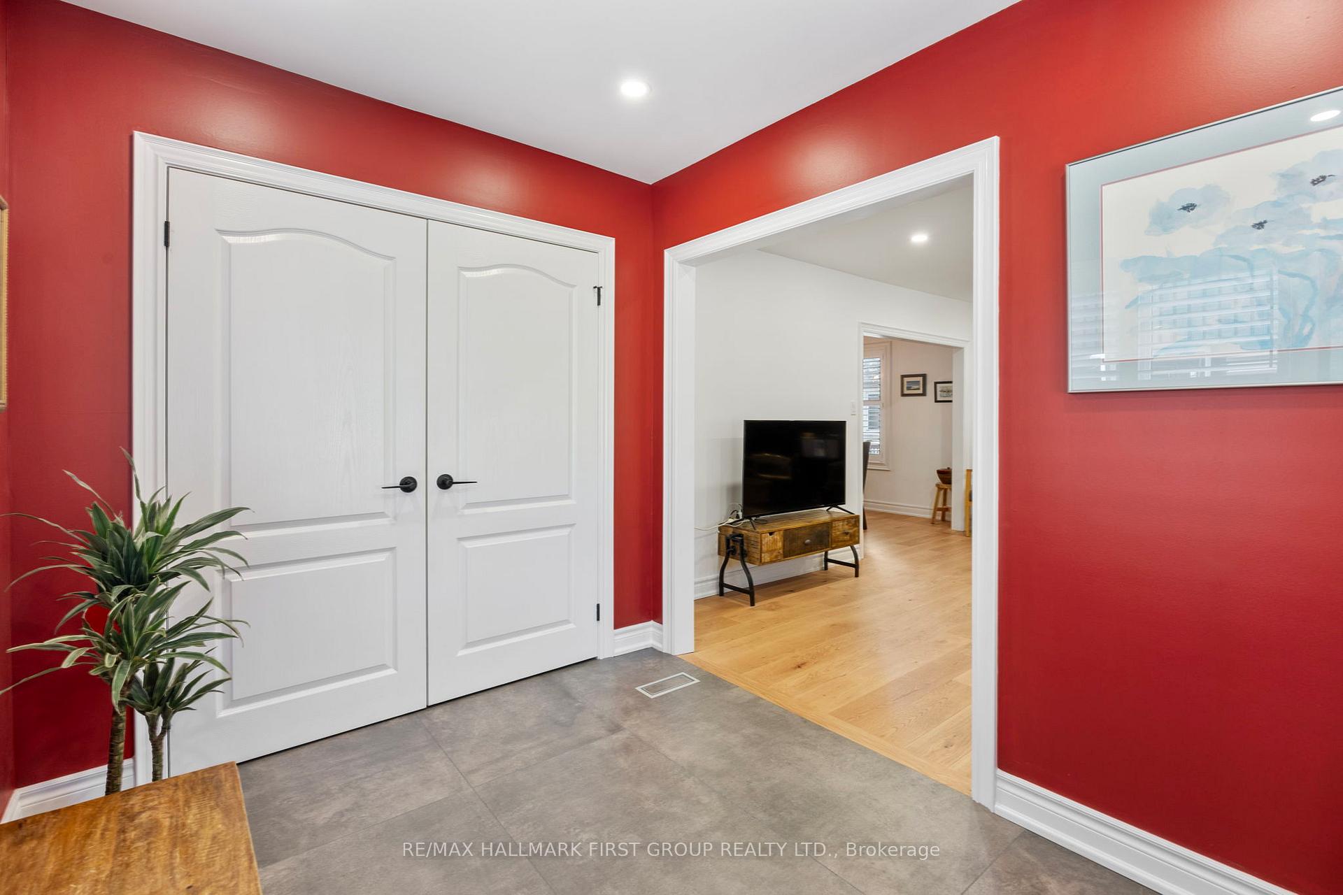 Photo 9 of 175 Admiral Road, Ajax, South East — HOMEH