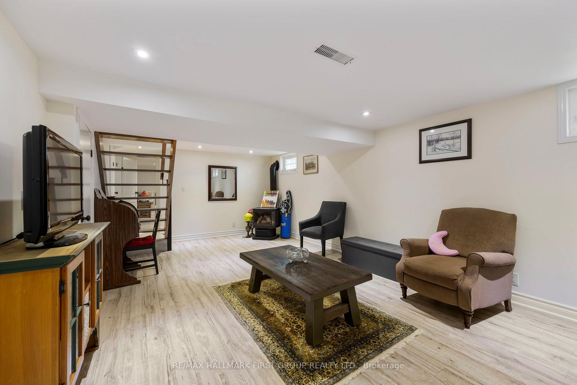 Photo 35 of 175 Admiral Road, Ajax, South East — HOMEH