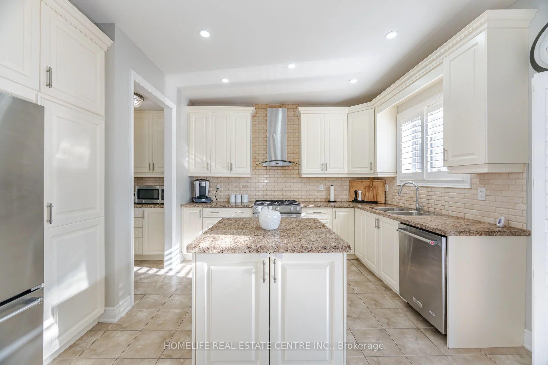 Photo 11 of 48 Blackberry Valley Crescent, Caledon, Rural Caledon — HOMEH