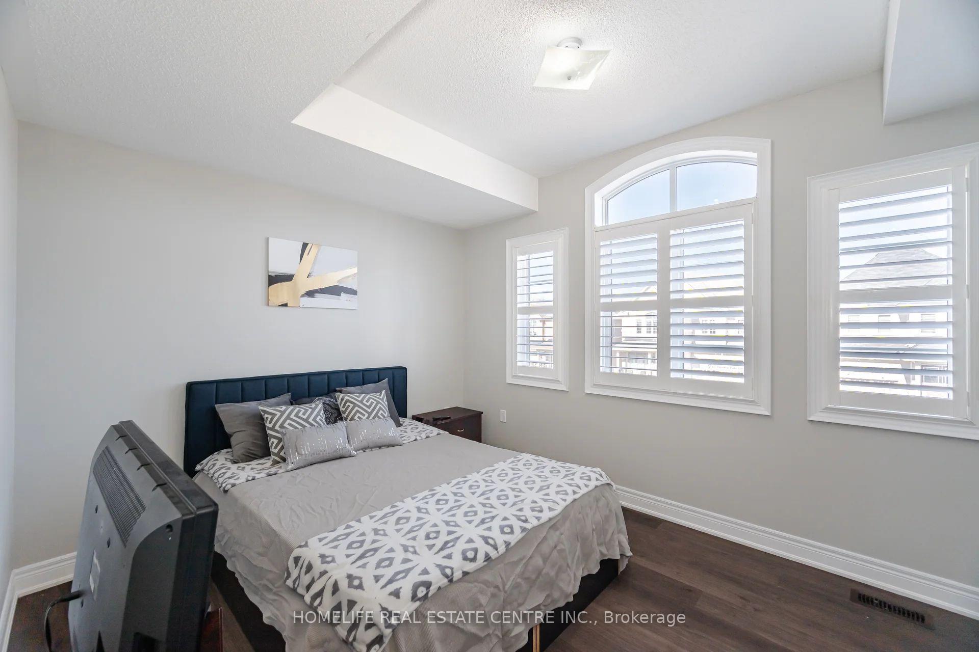 Photo 27 of 48 Blackberry Valley Crescent, Caledon, Rural Caledon — HOMEH
