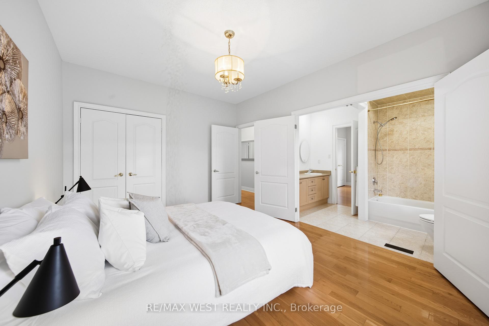 Photo 21 of 1 Nova Scotia Road, Brampton, Bram West — HOMEH