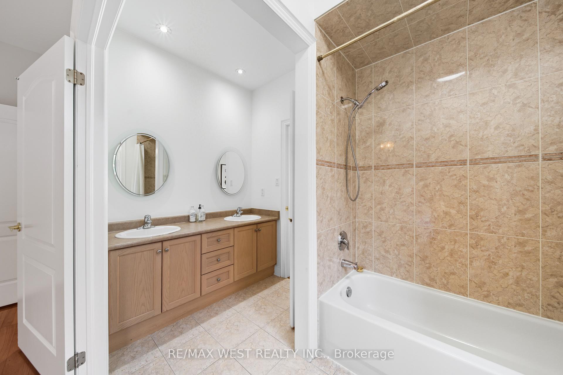 Photo 22 of 1 Nova Scotia Road, Brampton, Bram West — HOMEH