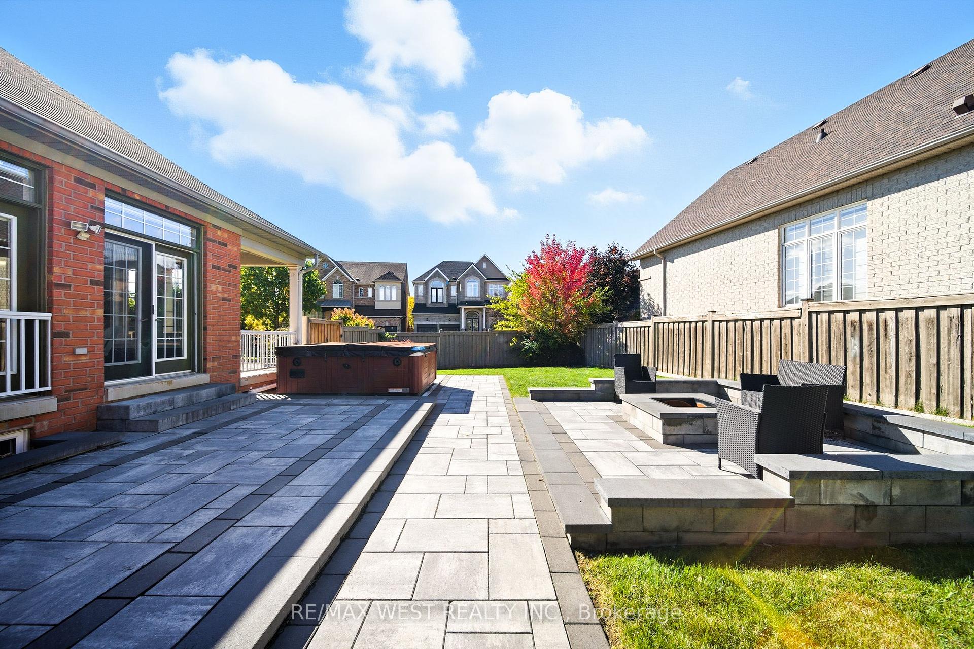 Photo 32 of 1 Nova Scotia Road, Brampton, Bram West — HOMEH