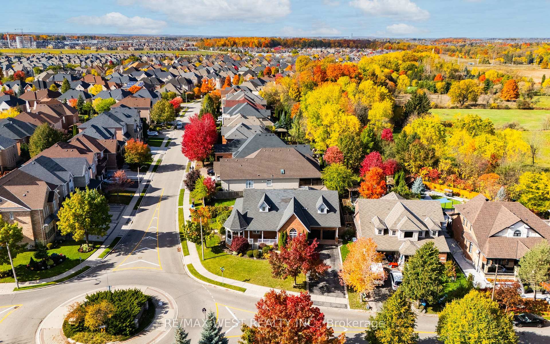 Photo 34 of 1 Nova Scotia Road, Brampton, Bram West — HOMEH