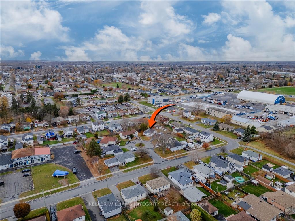 Photo 4 of 9 Leduc Circle, Cornwall — HOMEH