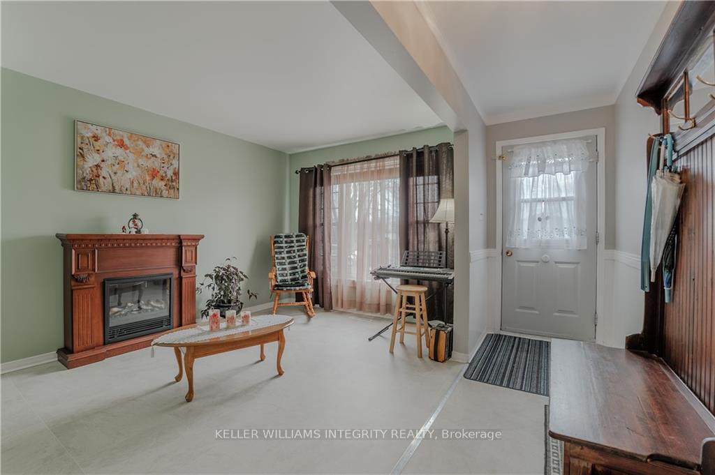 Photo 6 of 9 Leduc Circle, Cornwall — HOMEH