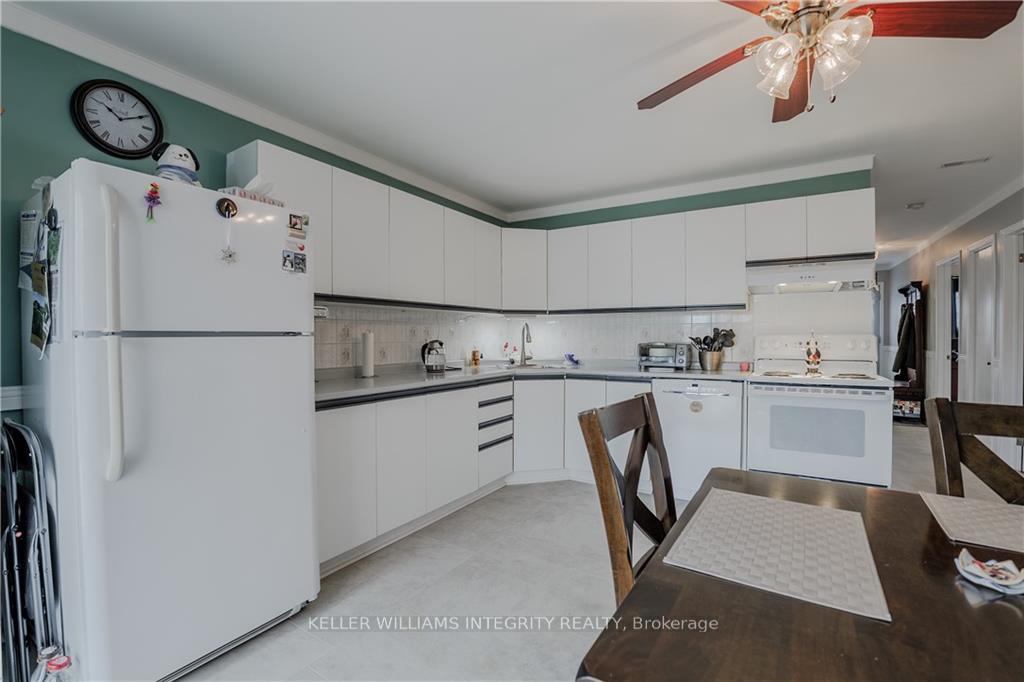 Photo 10 of 9 Leduc Circle, Cornwall — HOMEH