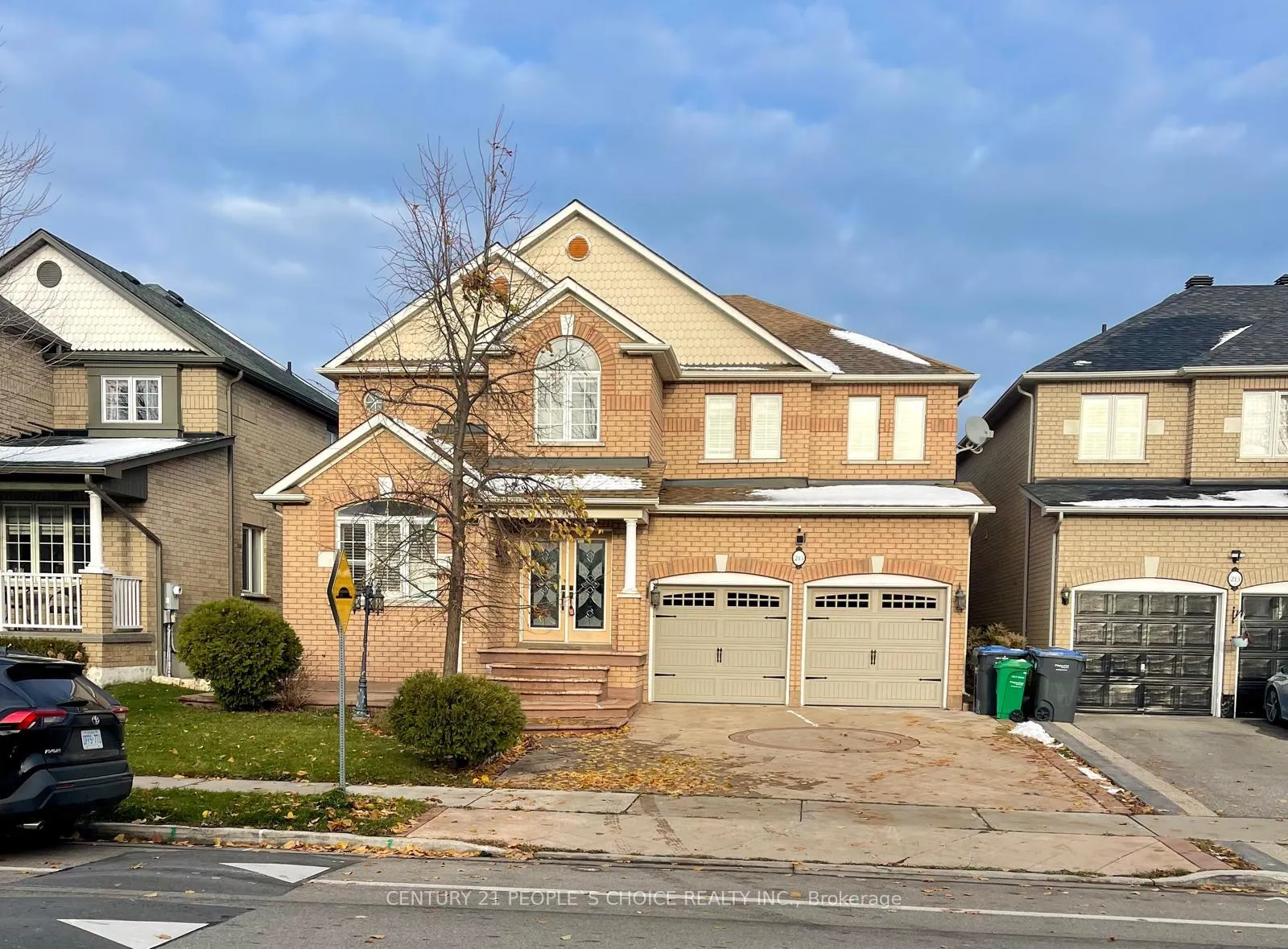 Photo 1 of 215 Edenbrook Hill Drive, Brampton, Fletcher's Meadow — HOMEH