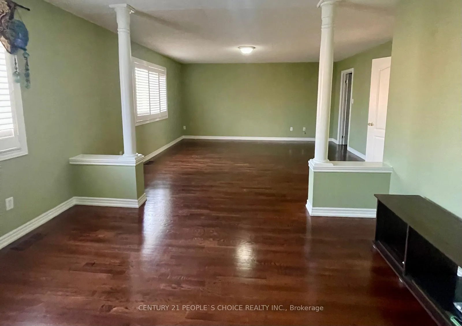 Photo 15 of 215 Edenbrook Hill Drive, Brampton, Fletcher's Meadow — HOMEH