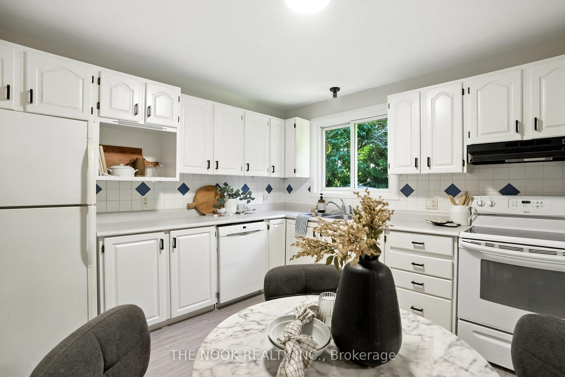 Photo 16 of 599 Amos Street, Clarington, Newcastle — HOMEH