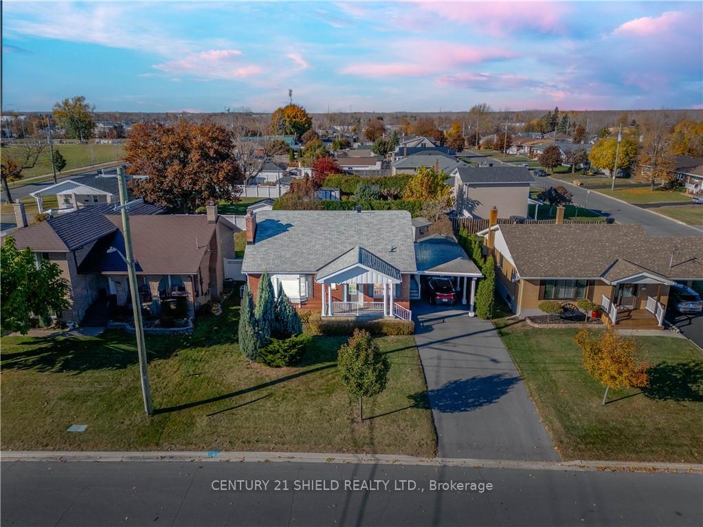 Photo 1 of 908 Lasalle Road, Cornwall — HOMEH