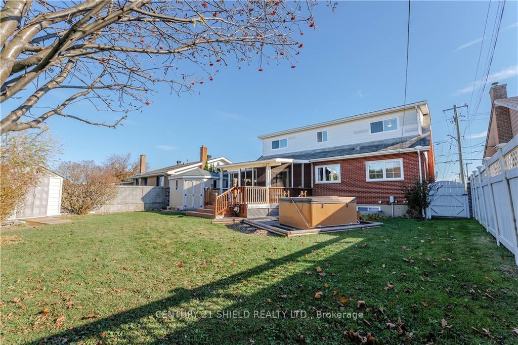 Photo 4 of 908 Lasalle Road, Cornwall — HOMEH