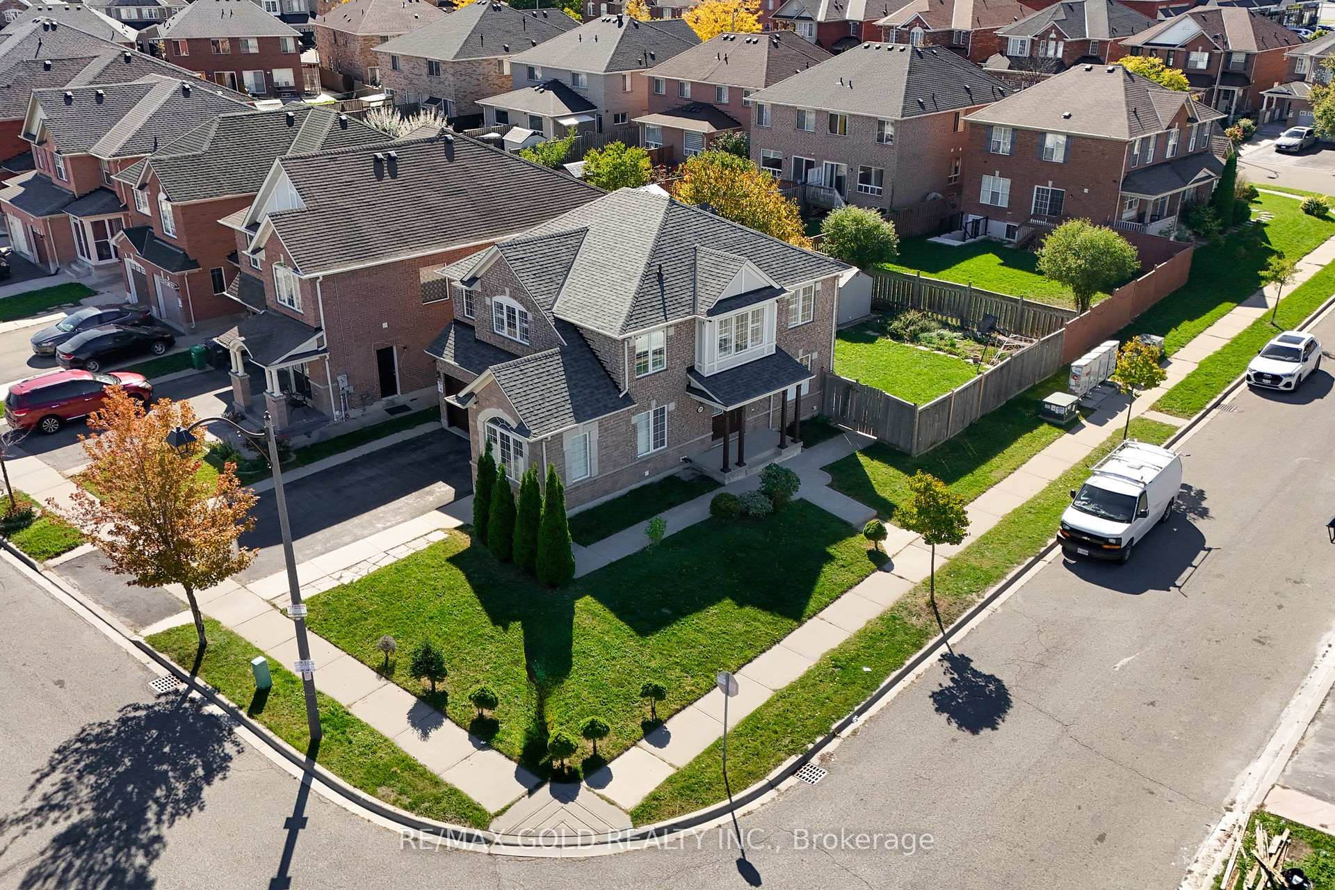 Photo 7 of 23 Lyric Road, Brampton, Gore Industrial North — HOMEH