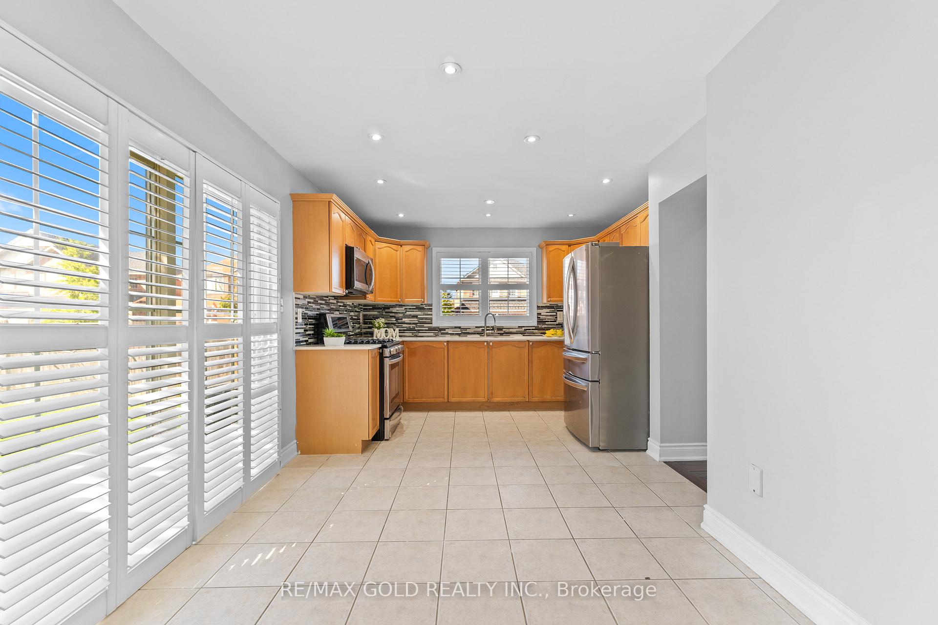 Photo 17 of 23 Lyric Road, Brampton, Gore Industrial North — HOMEH