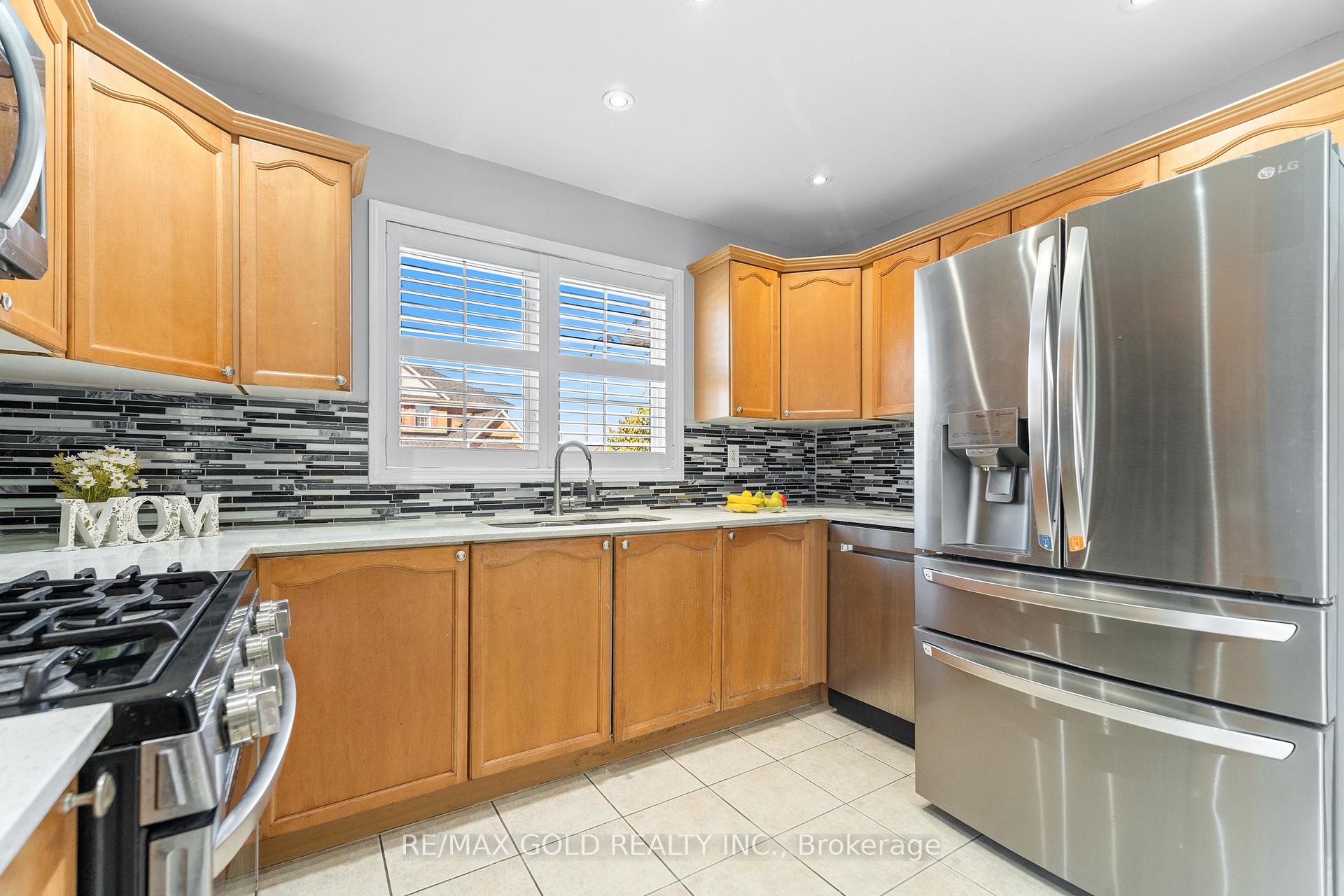 Photo 20 of 23 Lyric Road, Brampton, Gore Industrial North — HOMEH