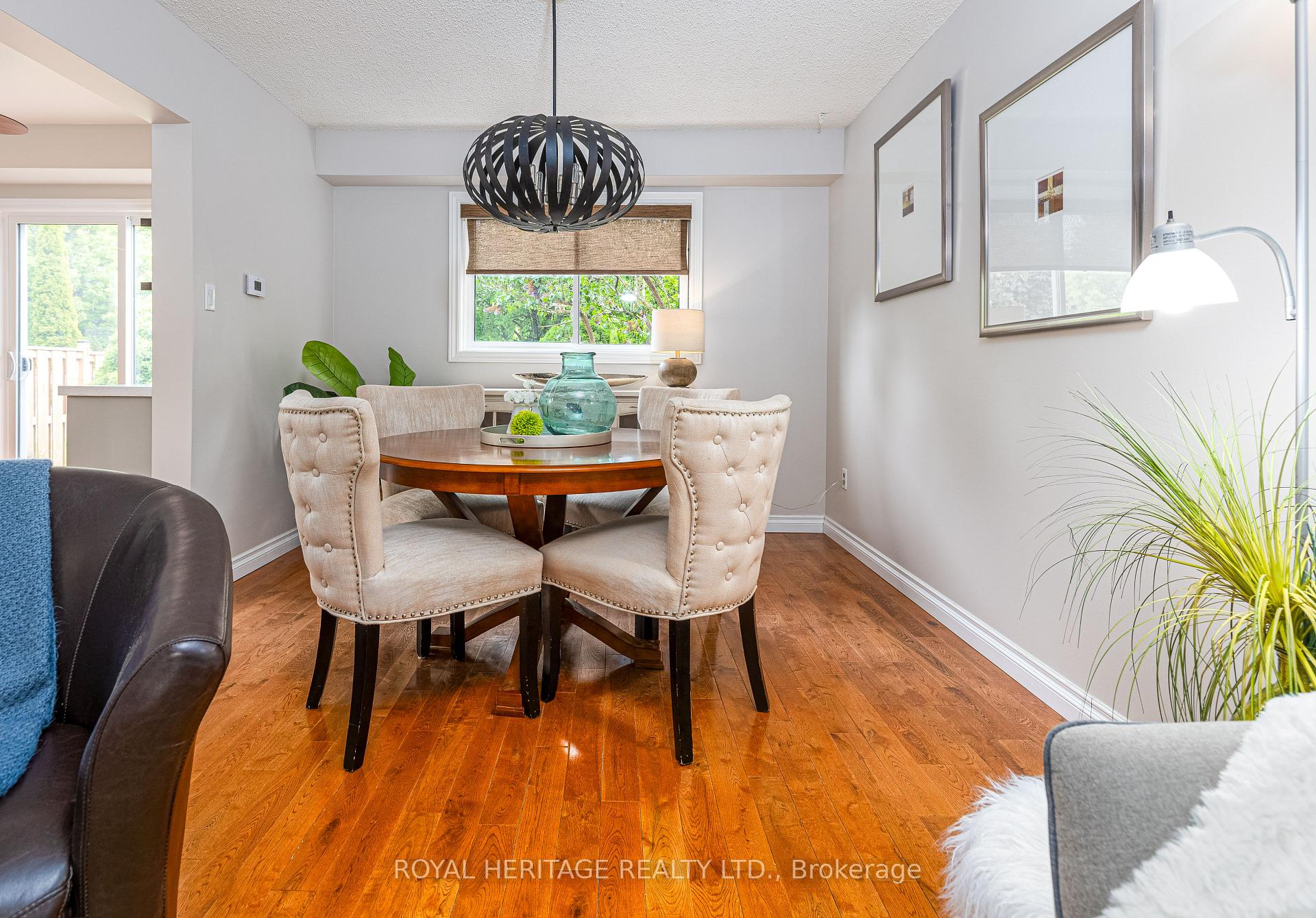 Photo 9 of 31 Flaxman Avenue, Clarington, Bowmanville — HOMEH