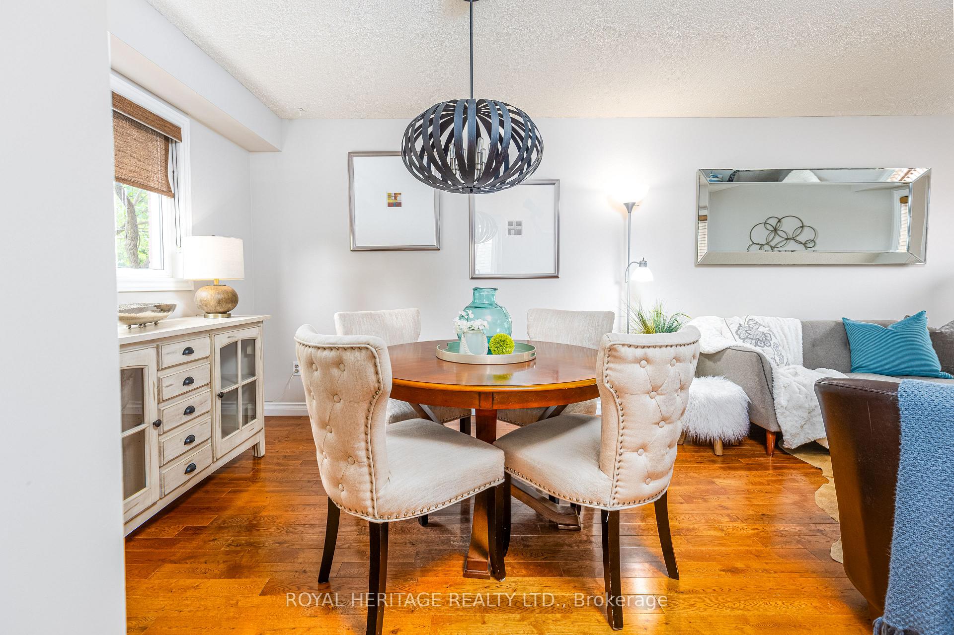 Photo 10 of 31 Flaxman Avenue, Clarington, Bowmanville — HOMEH