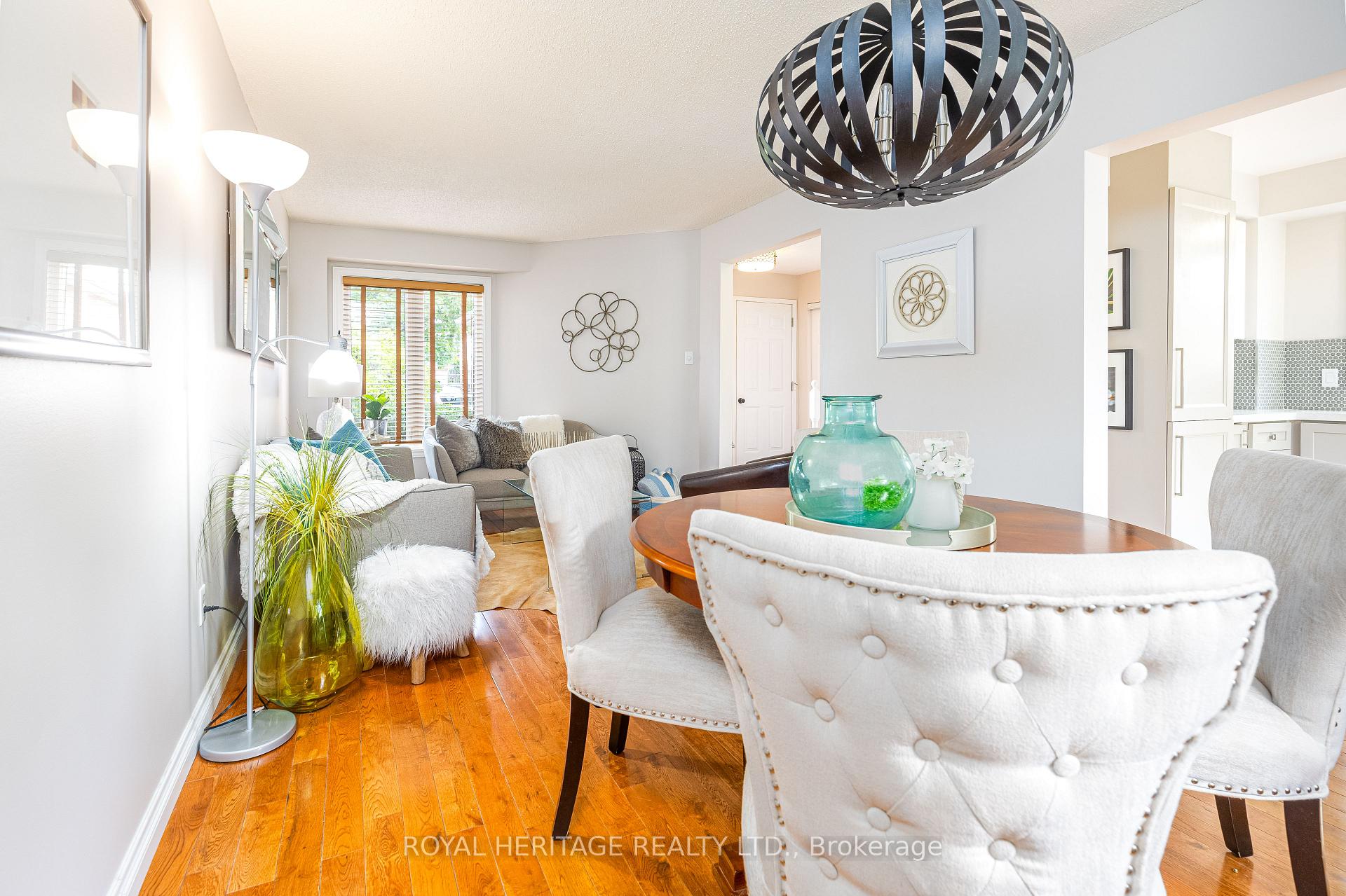 Photo 11 of 31 Flaxman Avenue, Clarington, Bowmanville — HOMEH
